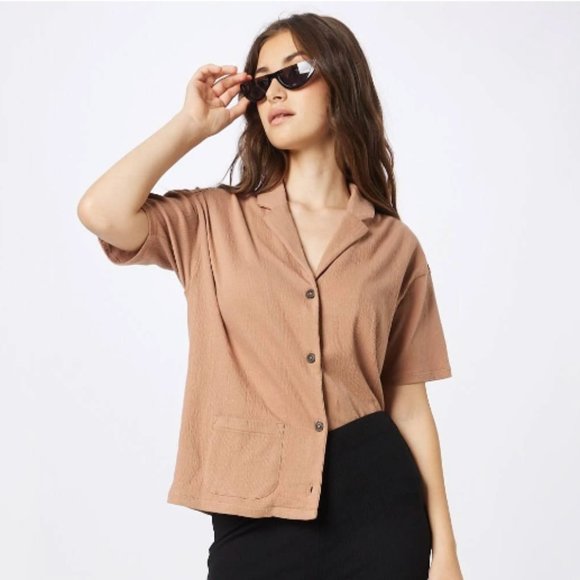 Madewell Tops - Madewell Knit Lightspun Camp Shirt in Faded Earth Pale Brown size Women's XL